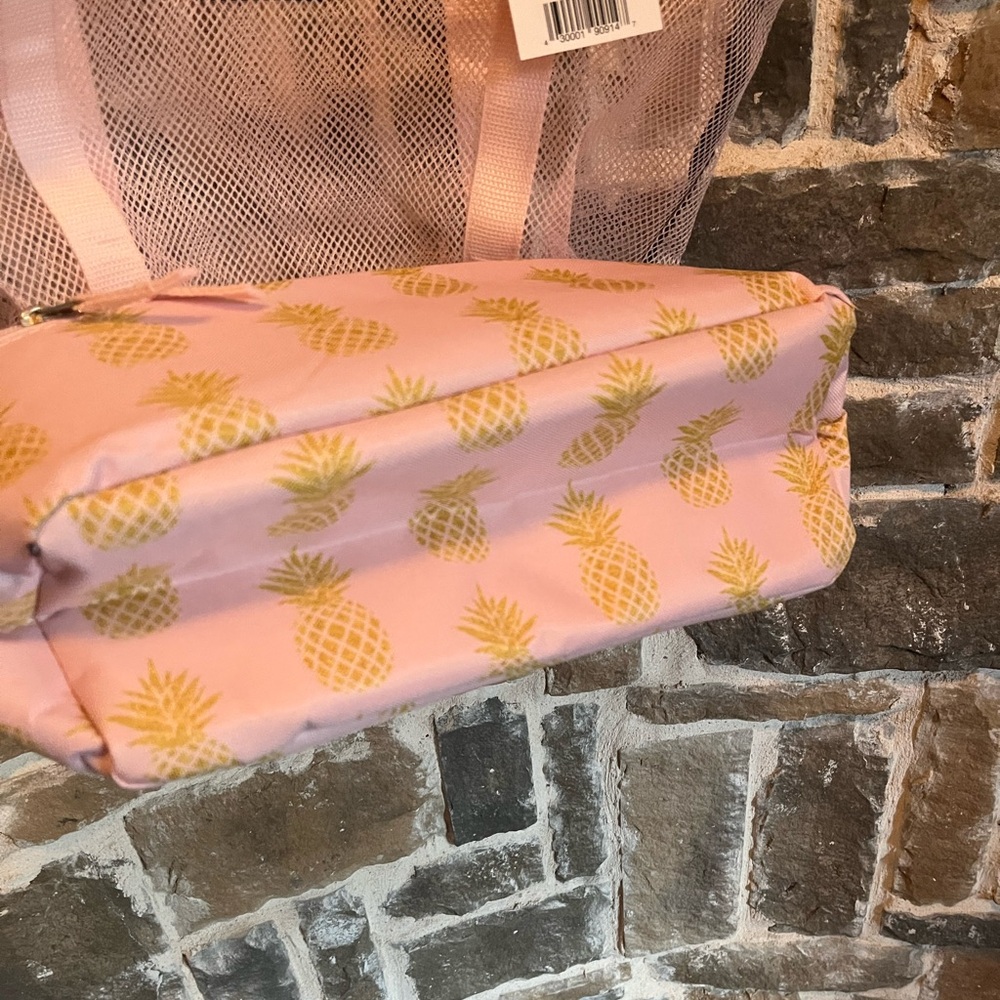 Pink pineapple mesh beach tote new - Picture 4 of 6